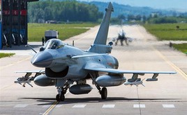 Thất vọng với Su-35, Iran muốn mua J-10C Trung Quốc