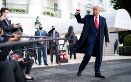 Ông Trump tuyên bố "nóng" về cuộc họp báo quan trọng lúc 12 giờ: Các luật sư sắp tung đòn lớn?