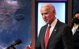Ông Biden không loại trừ khả năng nộp đơn kiện đội ngũ Trump