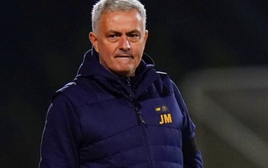 HLV Mourinho được Brazil và Bồ Đào Nha quan tâm