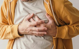4 dấu hiệu cảnh báo biến cố tim mạch nguy hiểm “ập đến”, rất dễ nhầm với cảm cúm thông thường