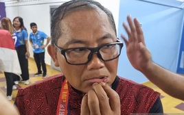 U22 Indonesia: Trưởng đoàn chảy máu miệng, cầu thủ rách môi sau trận chung kết SEA Games kinh hoàng