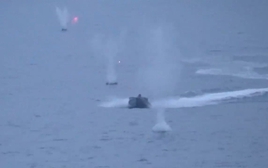 Tàu trinh sát Nga bị 3 xuồng cảm tử tấn công trên biển