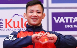 Tím mắt từ trận thứ hai, võ sĩ Việt Nam vẫn kiên cường mang về tấm HCV Jujitsu duy nhất