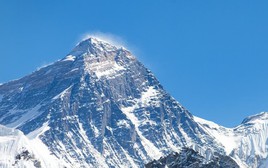 Bí ẩn đằng sau việc 'nóc nhà thế giới' Everest đang không ngừng cao lên