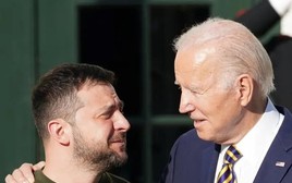 Kế hoạch hai mũi nhọn của Tổng thống Biden nhằm bảo vệ Ukraine khi hết nhiệm kỳ