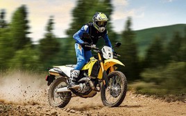 Suzuki DR-Z4S 2024: Sự hồi sinh của DR-Z400S sau 15 năm!