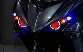 Có được lắp thêm đèn led đổi màu cho xe máy?