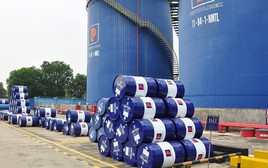 Không phải các "ông trùm" dầu mỏ, đây mới là thị trường Việt Nam chi nhiều tiền nhất để mua xăng dầu, nhập khẩu tăng 500% chỉ trong 1 tháng