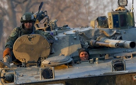 Hai mũi tấn công Nga có thể lựa chọn, hướng tới kiểm soát toàn bộ Donetsk