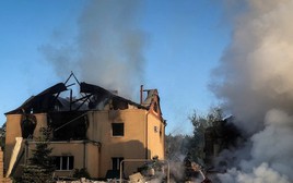 Nhiều vụ nổ ở Kharkiv, gần 2.000 người sơ tán