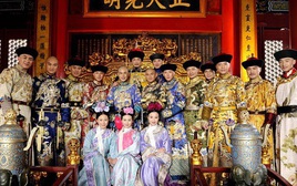 Hoàng đế nhà Thanh có 55 người vợ, nổi tiếng với giai thoại ‘cửu phi liên châu’ sủng hạnh tới 9 phi tần trong một đêm khiến con trai nối dõi cũng phải xấu hổ giấu kín