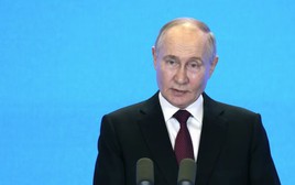 Tổng thống Nga Putin thăm 'Mátxcơva thu nhỏ' ở biên giới Trung Quốc