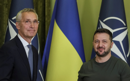 Tổng thống Zelensky: Ukraine không thể gia nhập NATO khi còn chiến tranh