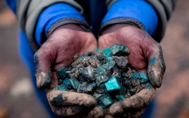 Trung Quốc độc chiếm kho báu ‘kim cương xanh’: Nắm quyền kiểm soát toàn chuỗi cung ứng, chỉ 1 quyết định nhỏ cũng gây thiệt hại tương đương lệnh cấm dầu mỏ