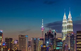Kinh tế Malaysia tăng trưởng vượt dự báo