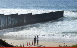Mỹ - Mexico đau đầu vì ô nhiễm nước biển