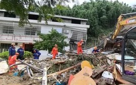 Mưa bão gây thiệt hại nặng nề tại Trung Quốc