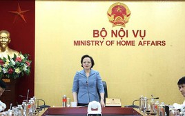 Bộ Nội vụ kiểm tra tình hình công chức, viên chức bỏ việc tại Hà Nội, Cần Thơ, Bình Dương