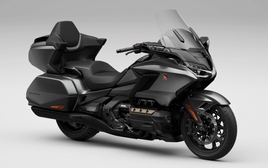 Honda Gold Wing Tour 2024 ra mắt, giá tăng hơn 10 triệu đồng