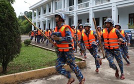 'Mệnh lệnh từ trái tim': Quân đội huy động hơn 450.000 người, 10.000 phương tiện ứng phó bão