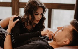 "Yêu" thường xuyên có gây rối loạn cương dương?