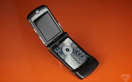 Điện thoại gập Motorola trở lại Việt Nam: "Ăn mày dĩ vãng" đấu thế nào nổi điện thoại Trung Quốc giá rẻ?