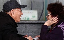 Càng giữ tiền chặt, tuổi già càng trống rỗng – bài học tôi phải trả giá ở tuổi 70