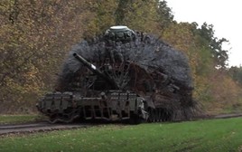 Xe tăng lập kỷ lục chịu được hơn 40 đòn tấn công của máy bay không người lái