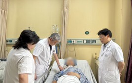 Người đàn ông 42 tuổi bất ngờ bị đột quỵ dù không hút thuốc, uống rượu: Bác sĩ nói "do làm 3 việc này"