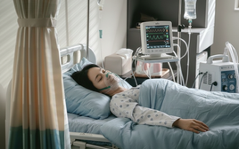 Ngày càng nhiều người mắc ung thư phổi dù không hút thuốc, bác sĩ vạch trần 4 việc nhà đang "tiếp tay" nhưng ít ai ngờ đến