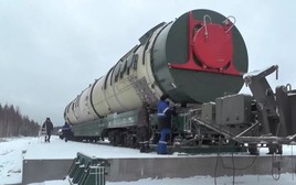 Tổng thống Putin lệnh không thể chậm hơn Mỹ   