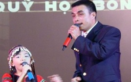 Bố ruột nói thẳng lý do đưa bé Xuân Mai" sang Mỹ, không để đi hát nữa