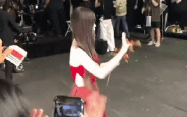 Ai "bê" mỹ nhân này khỏi showbiz hộ cái: Kiêu ngạo không xem ai ra gì, bắt nạt đồng nghiệp giờ phải trả giá