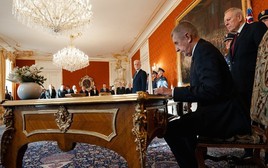 Người chỉ trích viện trợ quân sự Ukraine trở thành thủ tướng Séc