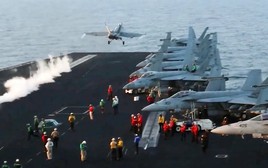 Vén màn bí mật tuần dương hạm Mỹ bắn hạ tiêm kích F-18