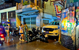 Tiếng cười nói hàng tối bên nhà hàng xóm khiến gia đình ở Hà Nội ám ảnh: "Sợ hãi thời khắc ấy"