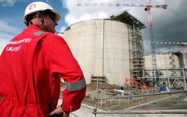 Mỹ bất ngờ dỡ lệnh trừng phạt dự án khí đốt ‘khủng’ của Nga, nước đồng minh Washington ‘thở phào’