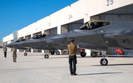 Tomahawk và F-35 sẽ đảm bảo an ninh thay triển khai binh sĩ