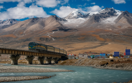 Tàu tốc hành lên trời - Thiên đường không ở đâu xa