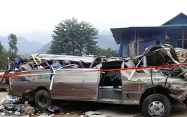 Danh tính các nạn nhân tử vong trong vụ lật xe thiện nguyện tại Lào Cai