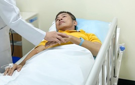 Nam nghệ sĩ đình đám một thời: Ngoài 60 bị đột quỵ, suy thận giai đoạn cuối, mất khả năng đi lại