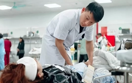 Thông tin chi tiết 7 nạn nhân vụ lật ô tô ở Lào Cai đang điều trị tại BV Việt Đức