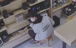 Drama gây bức xúc ngành âm thanh: Khách hàng đi thử tai nghe nhưng "bật max volume" như bật loa, về còn đánh giá cửa hàng 1 sao