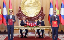 Những điều xúc động, chân tình trong chuyến công tác của Tổng Bí thư đến Lào