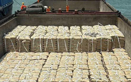 'Vật liệu tỷ đô' của Việt Nam ồ ạt tràn sang Lào với giá cực rẻ: Thuế nhập khẩu 5%, sản lượng 100 triệu tấn/năm