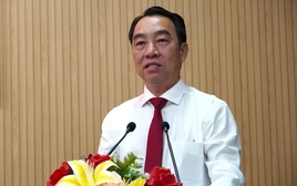 Phê chuẩn kết quả bầu, miễn nhiệm nhân sự chủ chốt tỉnh Cà Mau