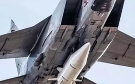 Nga và Ukraine không kích ồ ạt, chiến đấu cơ Ba Lan xuất kích trong đêm