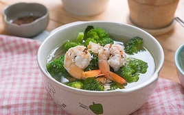 Tưởng tốt cho sức khỏe, ai ngờ súp lơ xanh lại có loạt ‘điểm tối’ khiến 3 nhóm người phải cực kỳ dè chừng khi ăn!