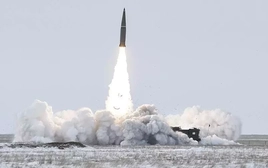 Nga triển khai 'song sát' Kinzhal, Iskander trong cuộc tấn công ban đêm